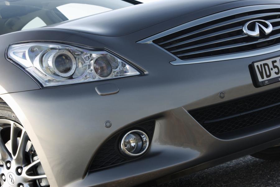  Infiniti G37 2010 года  (EU) (фото 37 из 53)